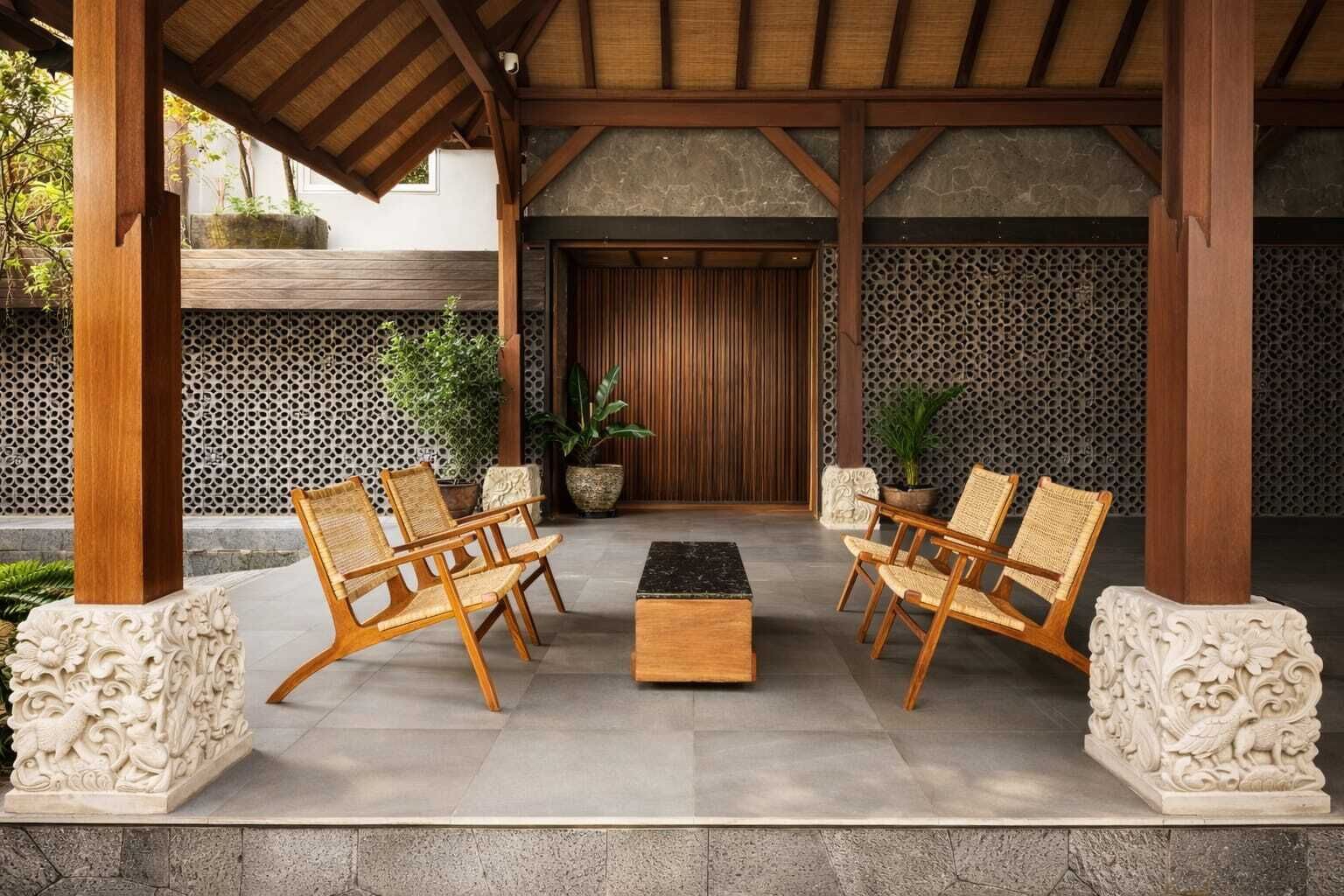 Coin salon dans le hall