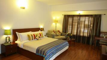 Premium bedding, minibar, in-room safe, desk