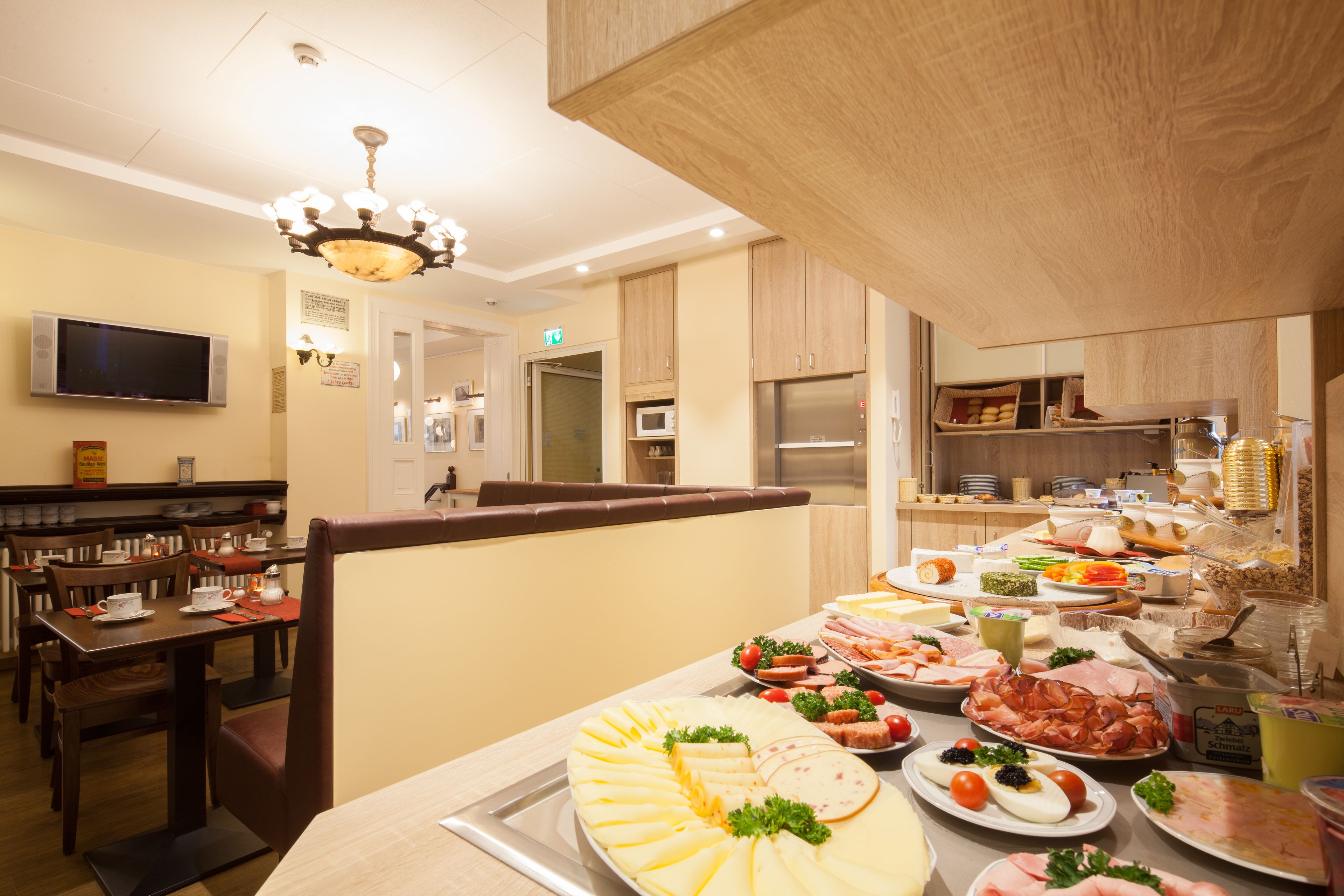 daily buffet breakfast (eur 15.00 per person)