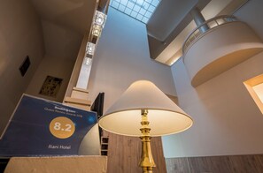 Lobby - Iliani Hotel (Tbilisi)