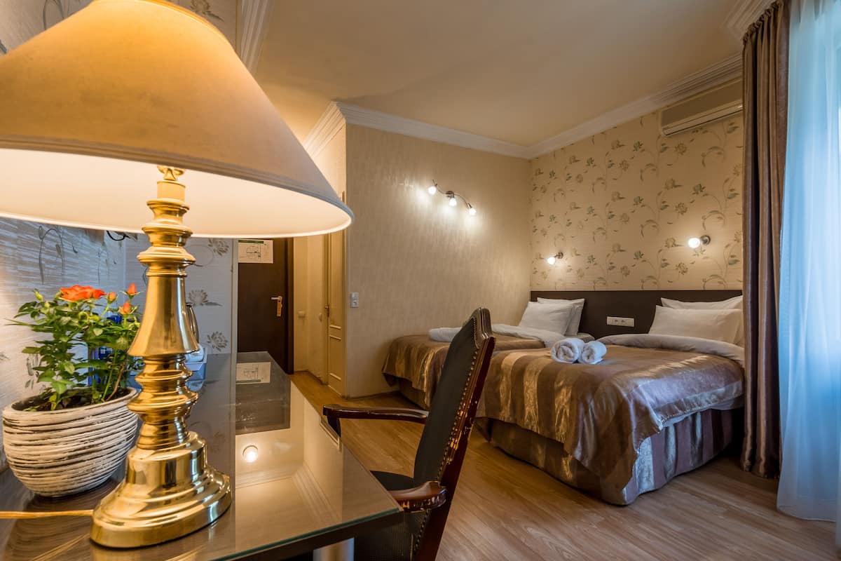 1 sovrum, sängtillbehör av högsta kvalitet och minibar