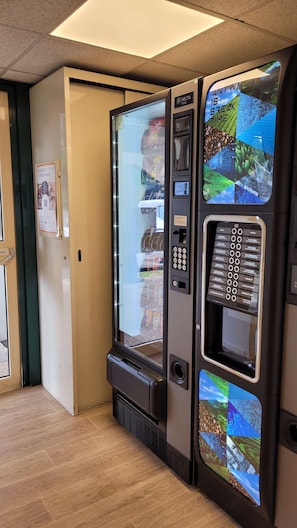 Lobby - Premiere Classe Dreux (Dreux)