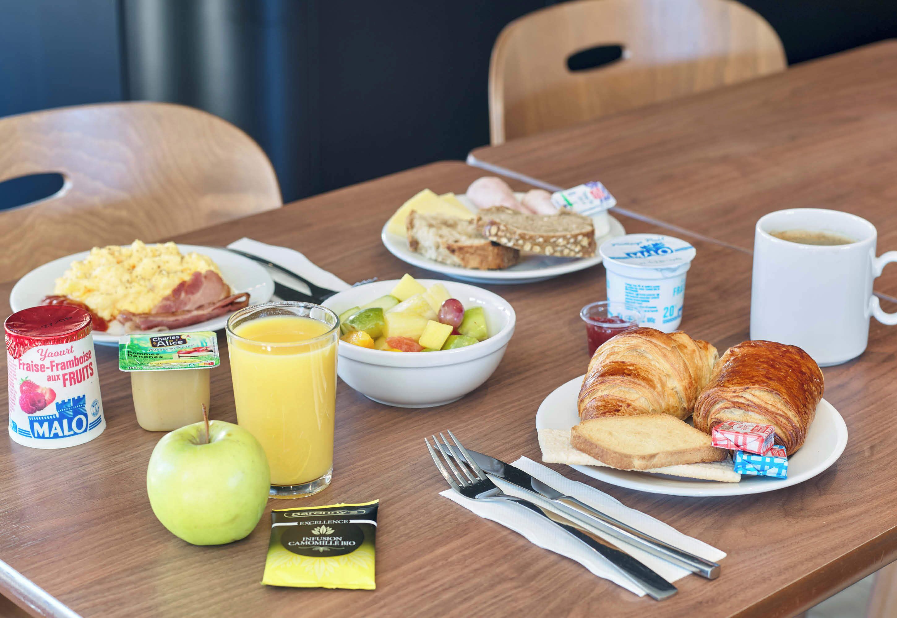 daily buffet breakfast (eur 11.5 per person)