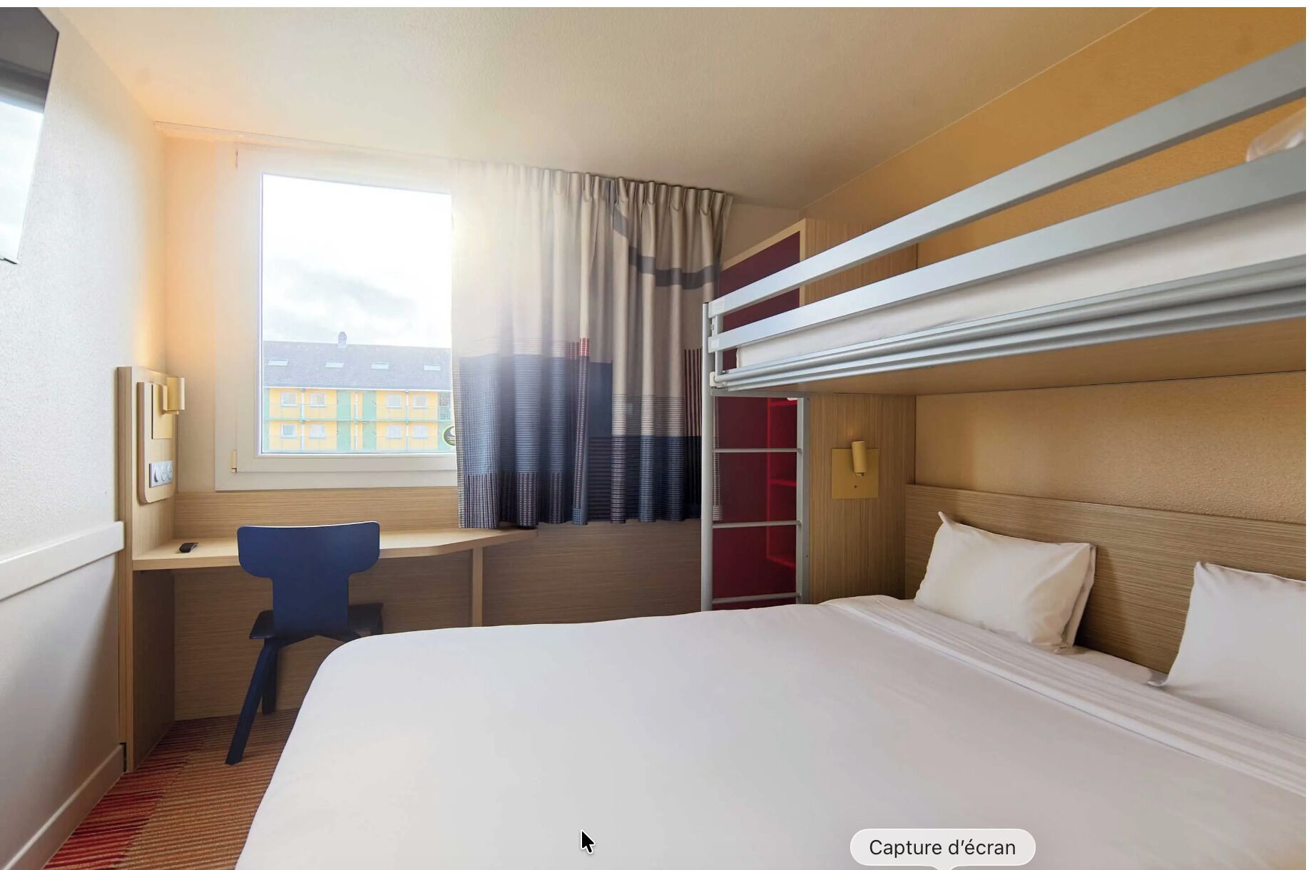 三人房, 无烟房 | 办公桌、遮光窗帘、隔音、免费 WiFi