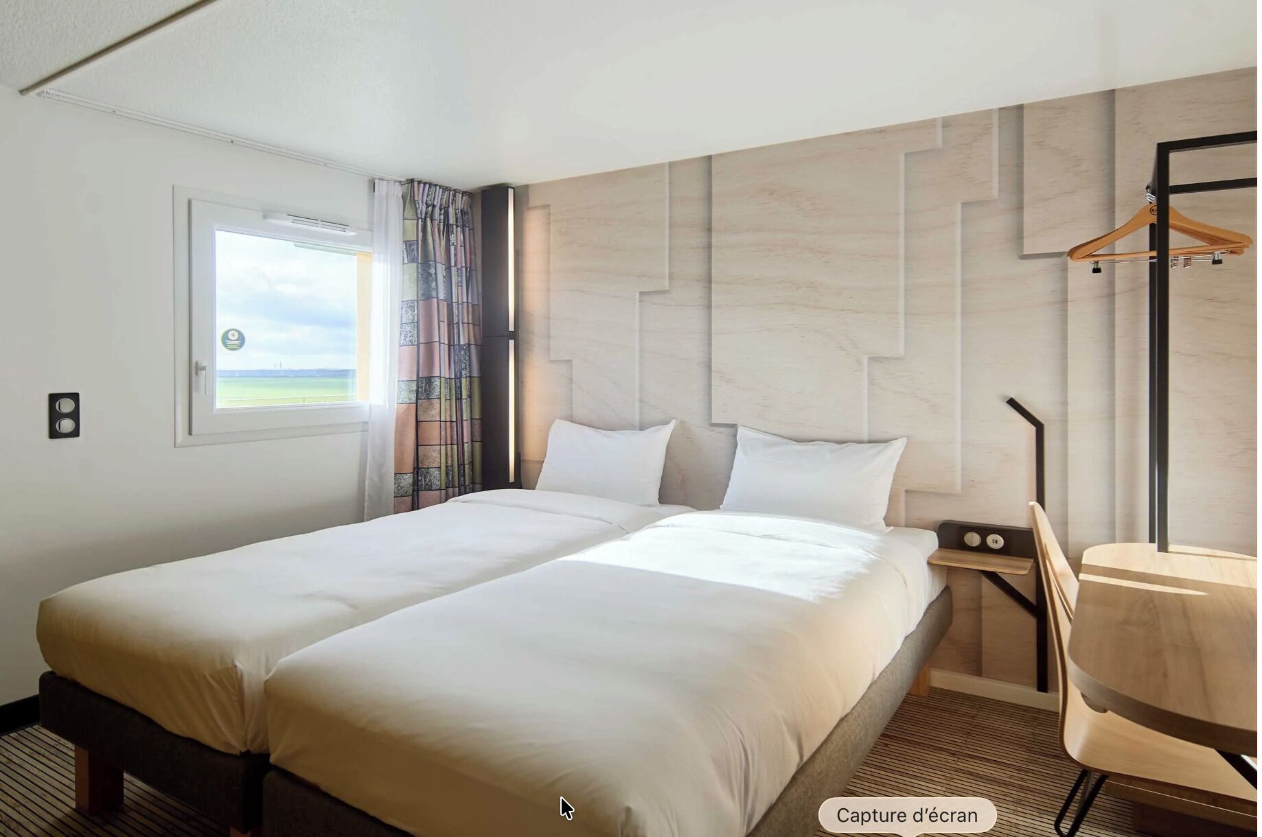 双床房, 无烟房 | 办公桌、遮光窗帘、隔音、免费 WiFi