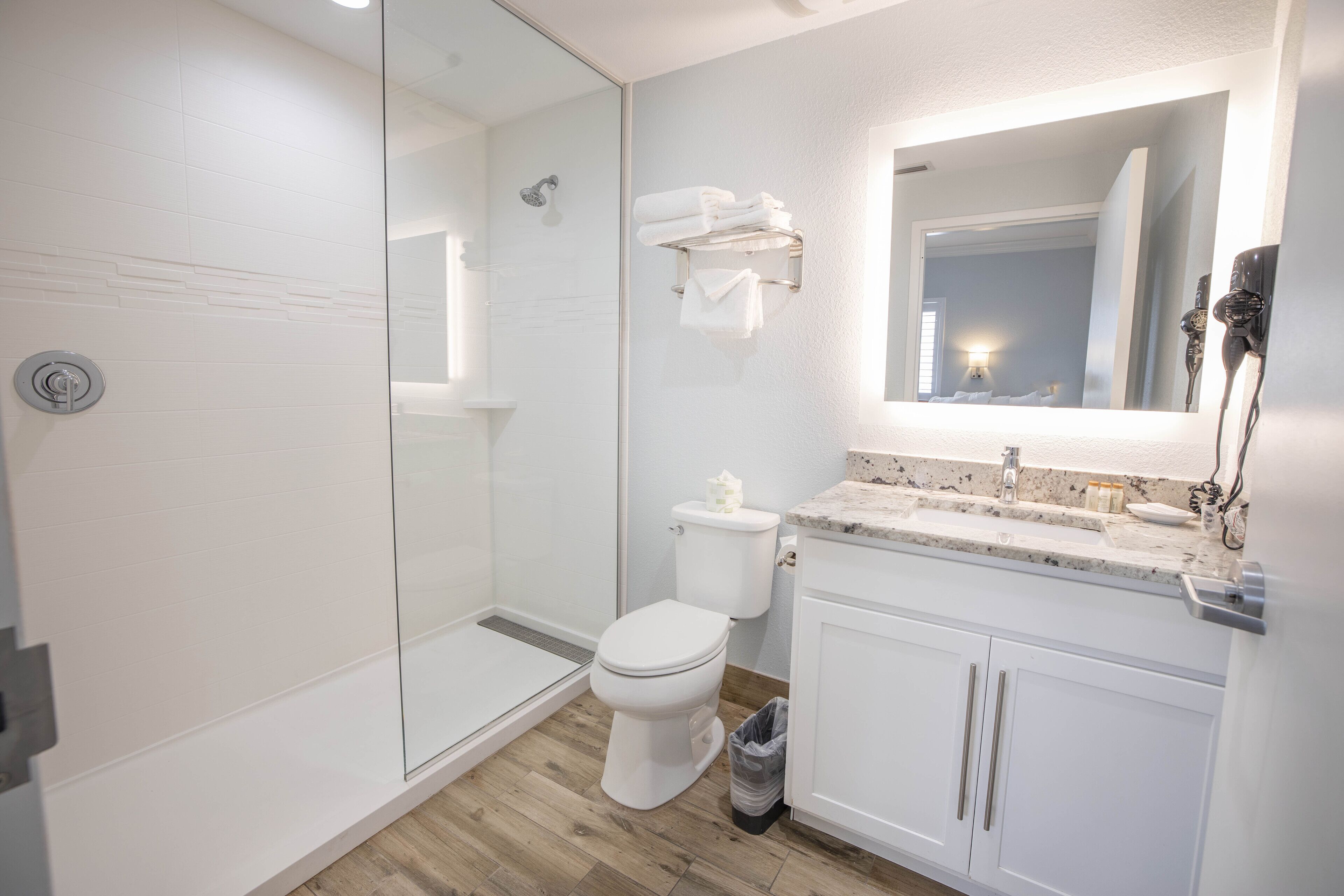 suite, 2 double beds (located across the street) | bathroom | shower, free toiletries, hair dryer, towels