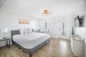 Standard Room, Beachside | Premium bedding, iron/ironing board, free WiFi, bed sheets