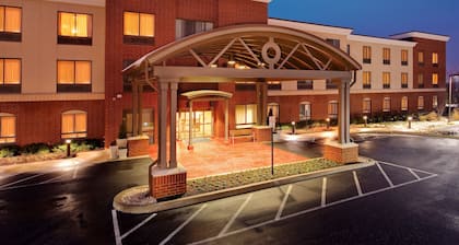 Holiday Inn Express & Suites Bethlehem Arpt-Allentown Area