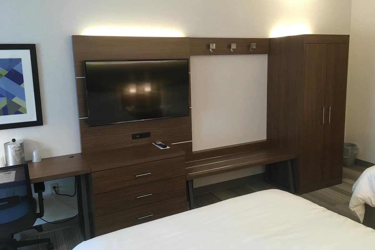 1 Schlafzimmer, Schreibtisch, laptopgeeigneter Arbeitsplatz