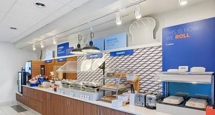 Holiday Inn Express & Suites Bethlehem Arpt-Allentown Area