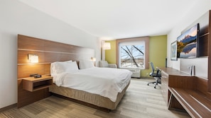 Standard Room, 1 King Bed | Desk, laptop workspace, blackout curtains, iron/ironing board