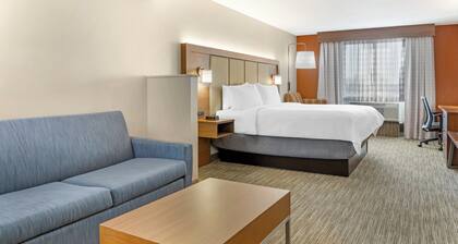 Holiday Inn Express Hotel & Suites Hillview by IHG