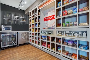 Snack bar