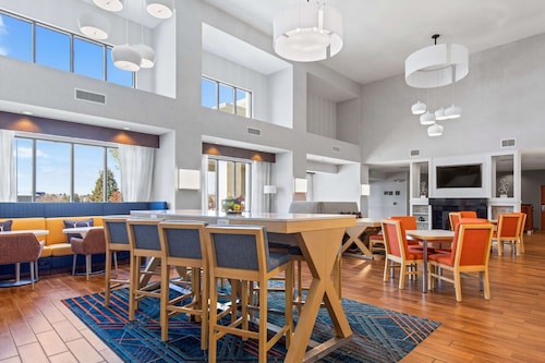 Hampton Inn & Suites Greeley