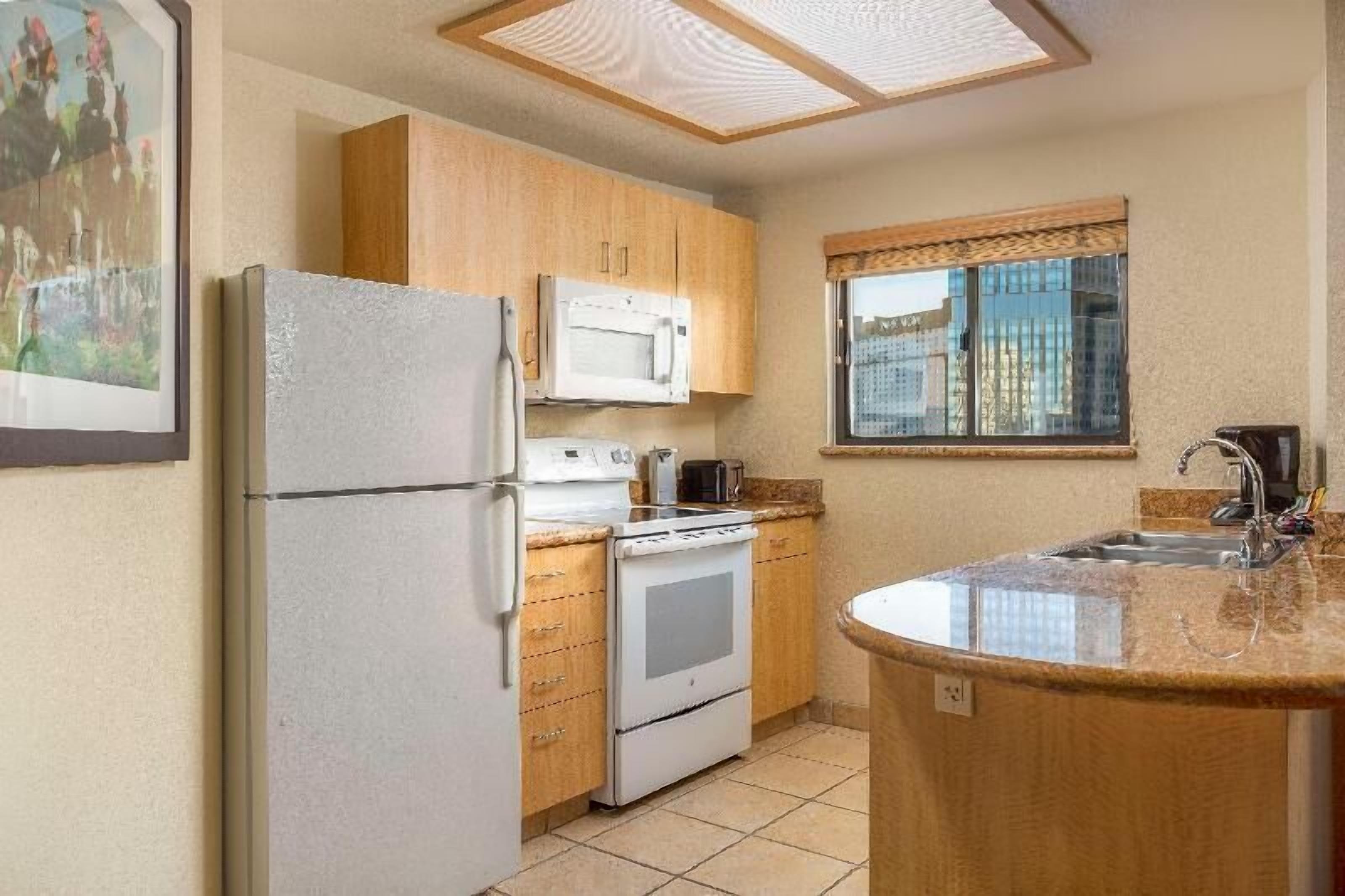 Fridge, microwave, coffee/tea maker