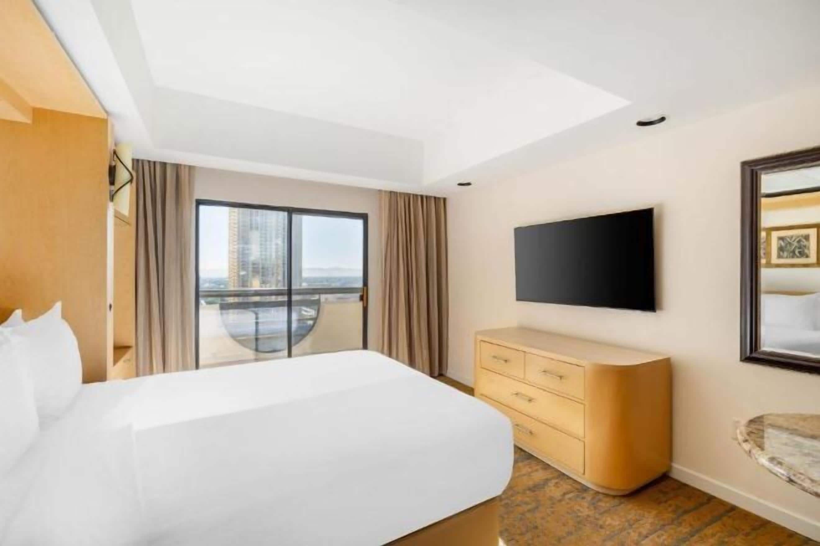 Down comforters, in-room safe, desk, laptop workspace