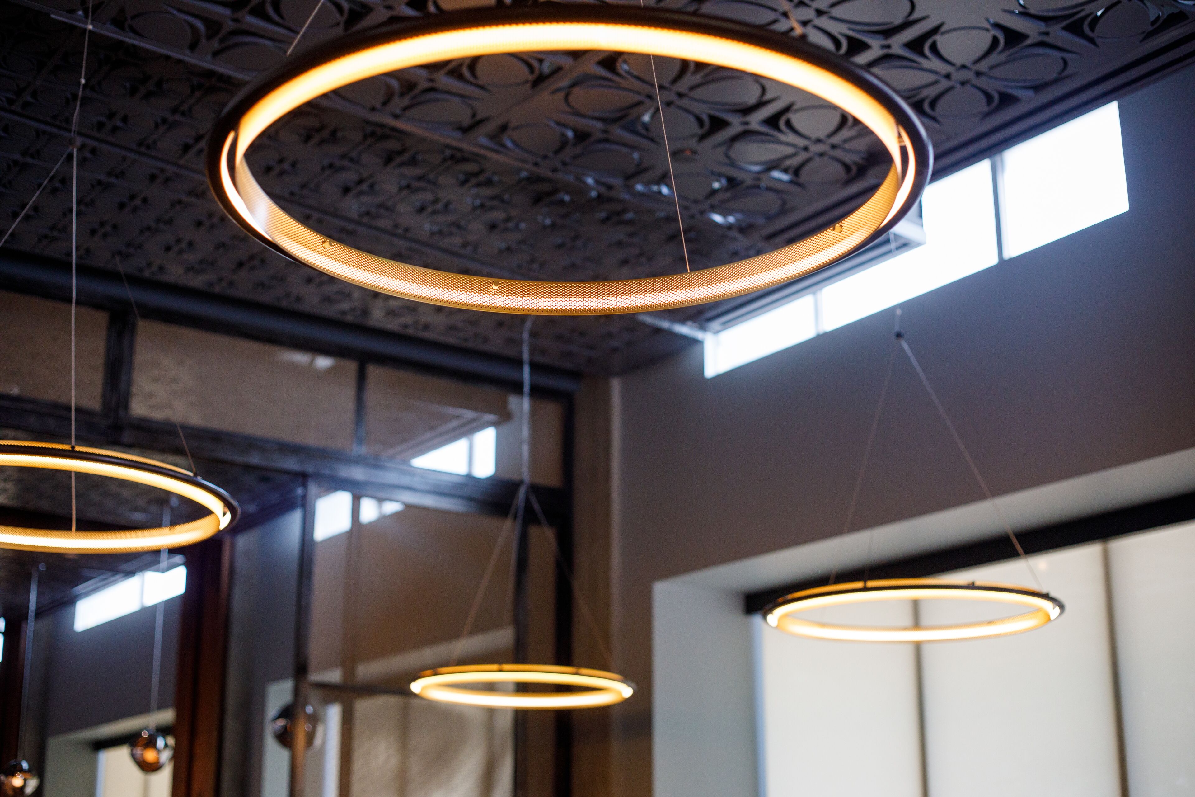 2 restaurants, breakfast, lunch, dinner served; american cuisine