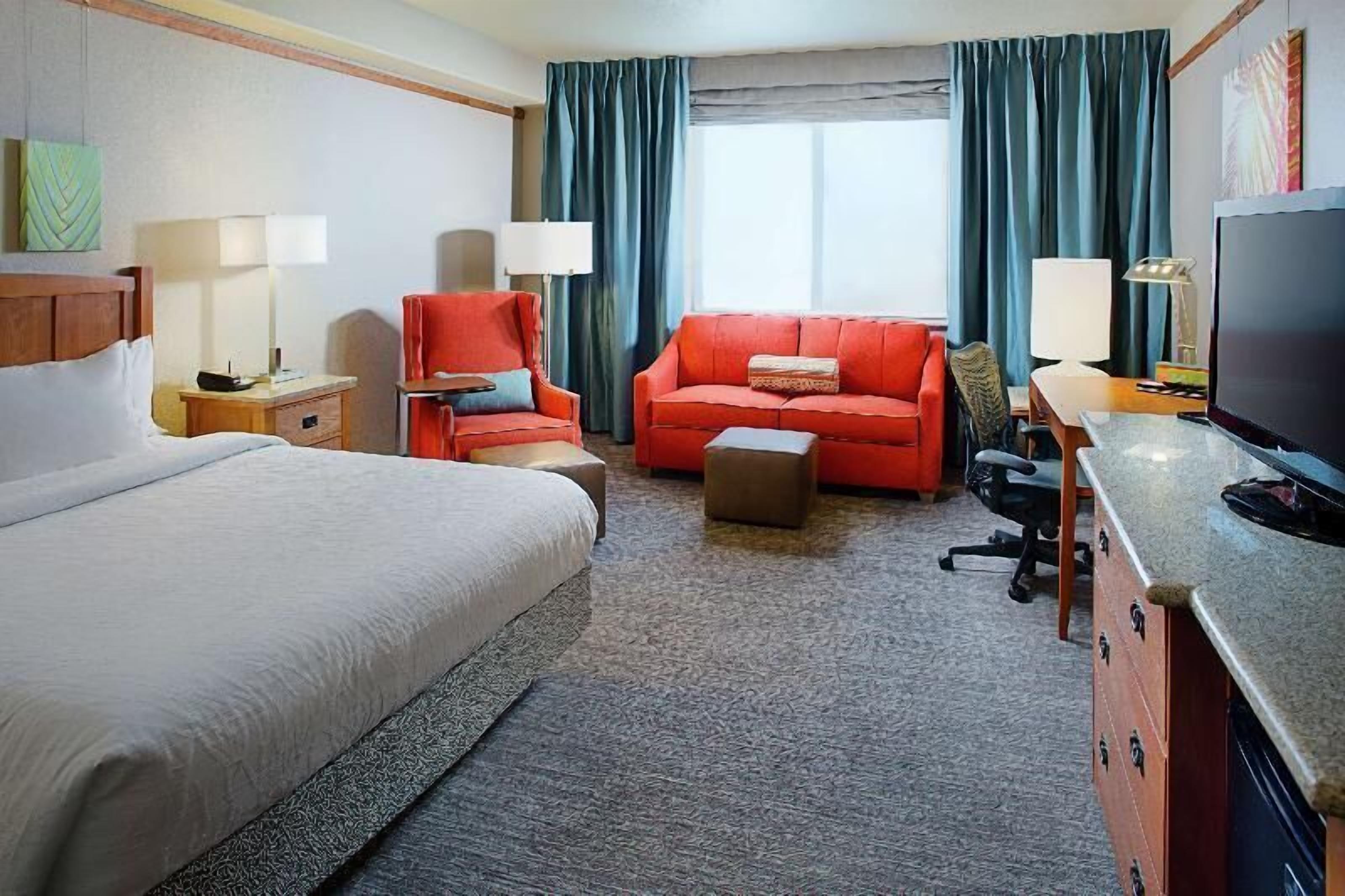 Coffres-forts dans les chambres, bureau, Wi-Fi gratuit, draps fournis