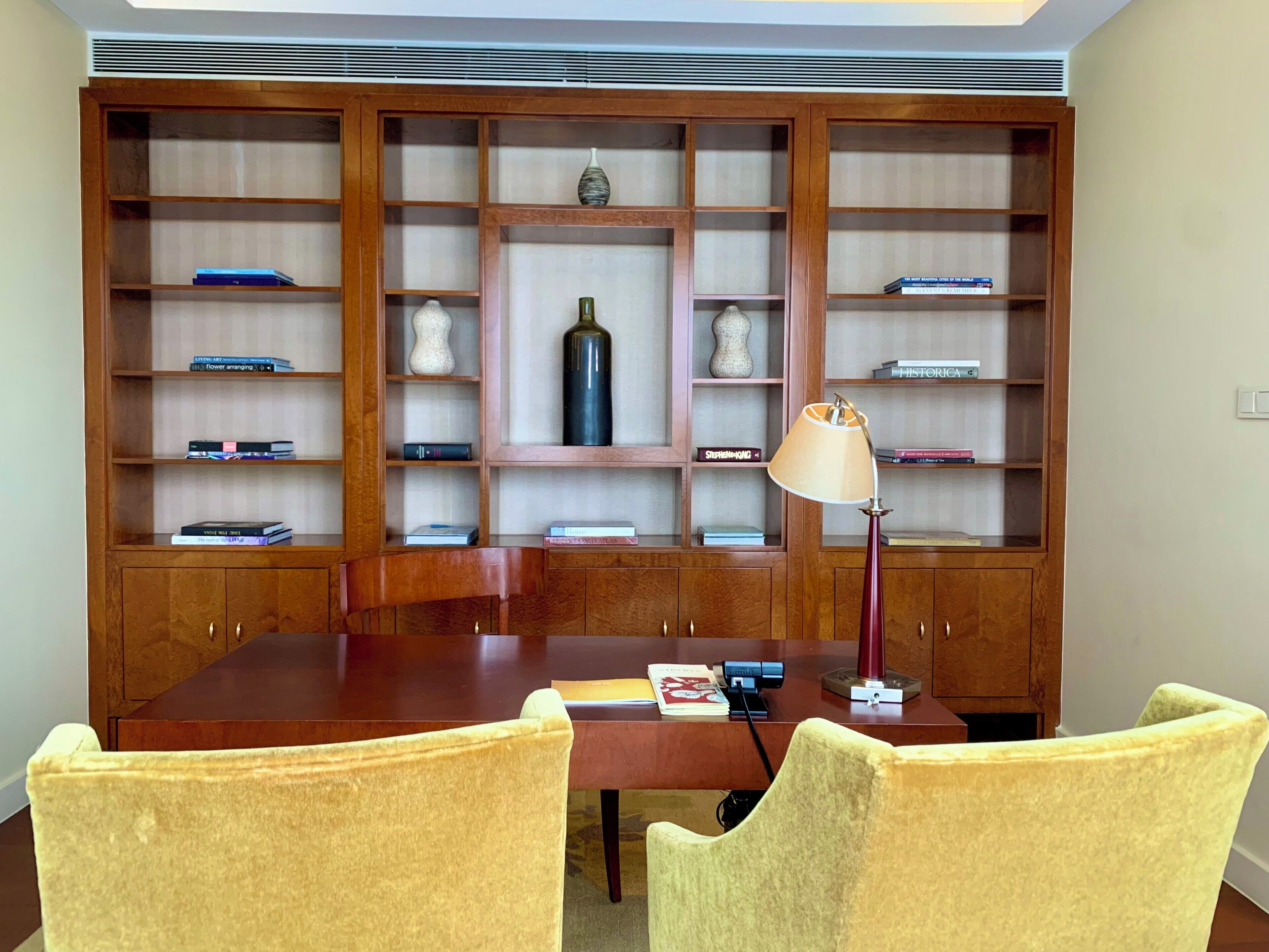 Presidential Suite, 1 King Bed | Living area