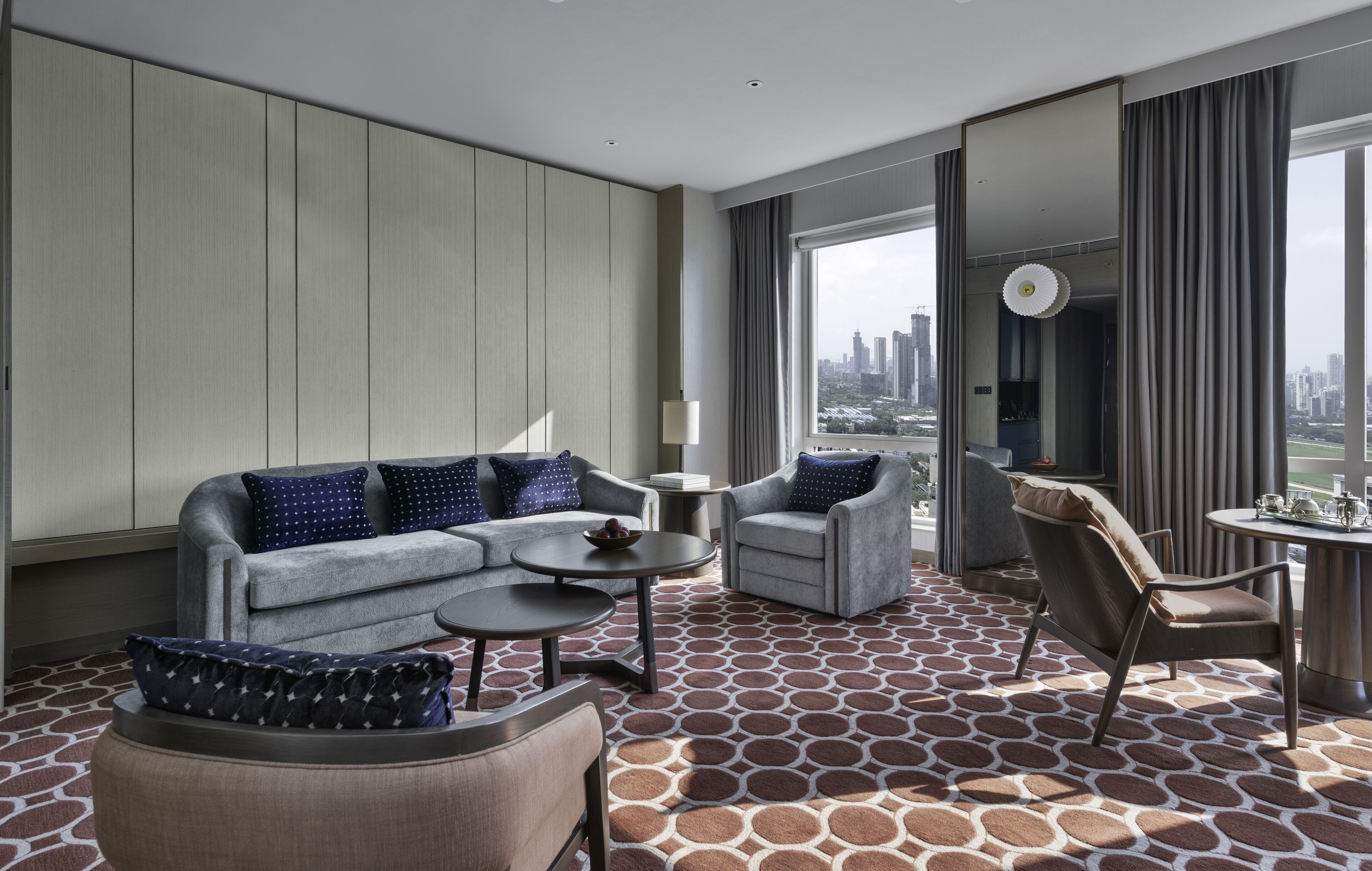 four seasons executive suite, 1 king bed (renovated) | premium bedding, minibar, in-room safe, desk