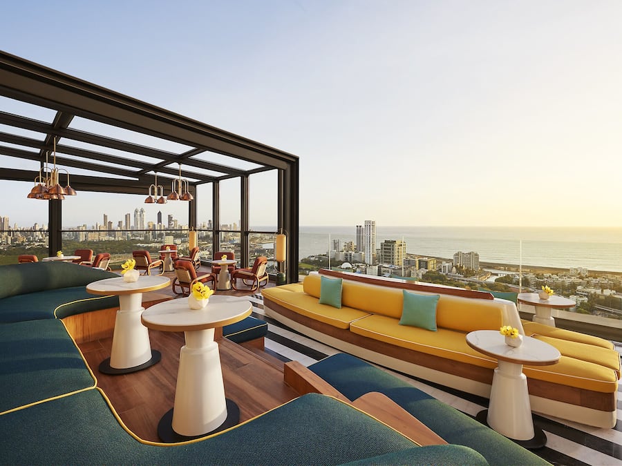Ocean views, serves dinner and brunch