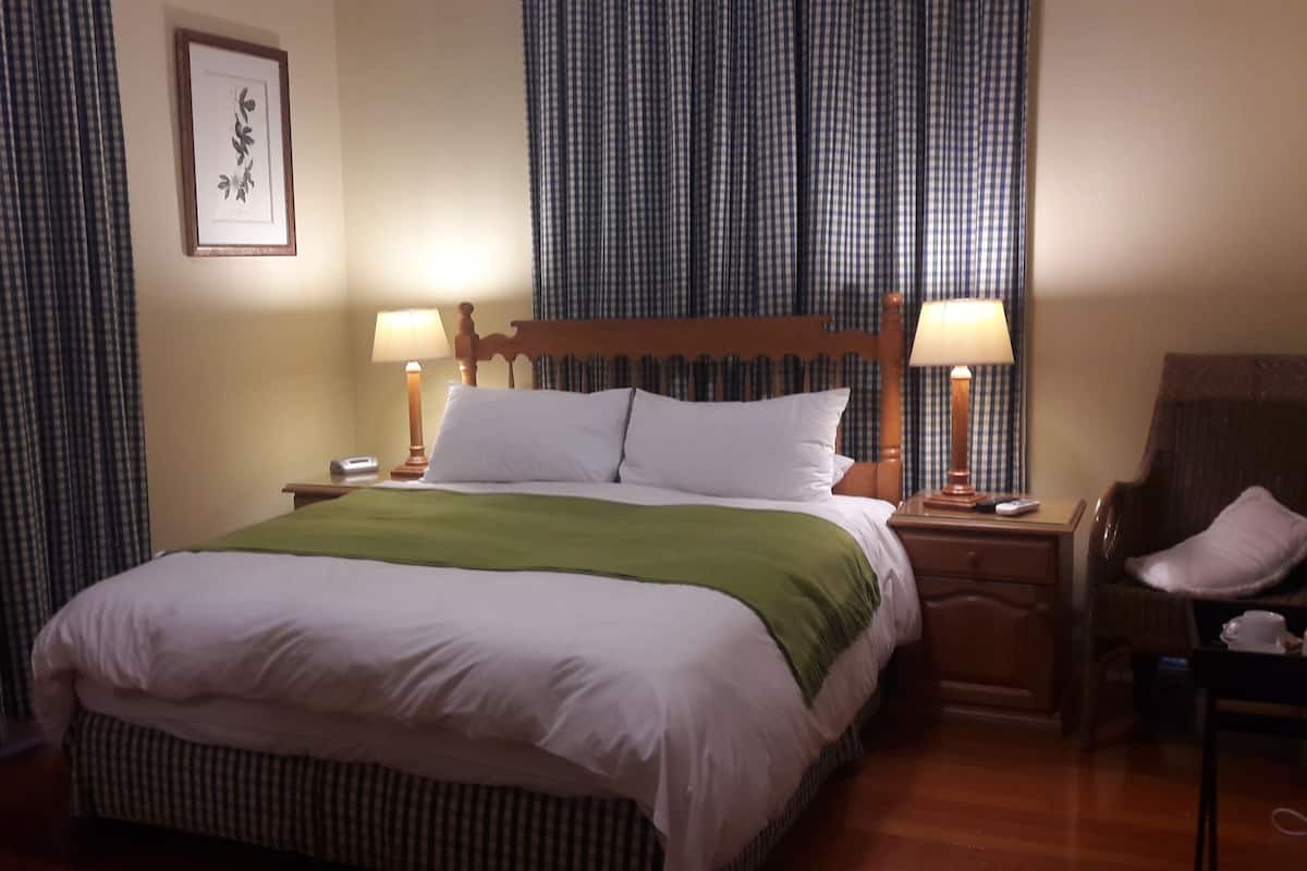 Deluxe tweepersoonskamer, 1 queensize bed | 1 slaapkamer, luxe beddengoed, Tempur Pedic-bedden