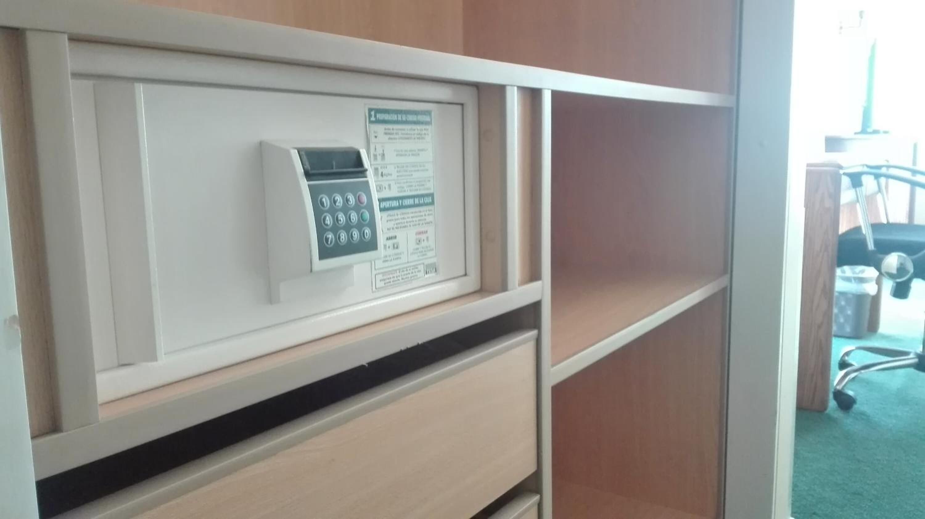 1 bedroom, premium bedding, minibar, in-room safe