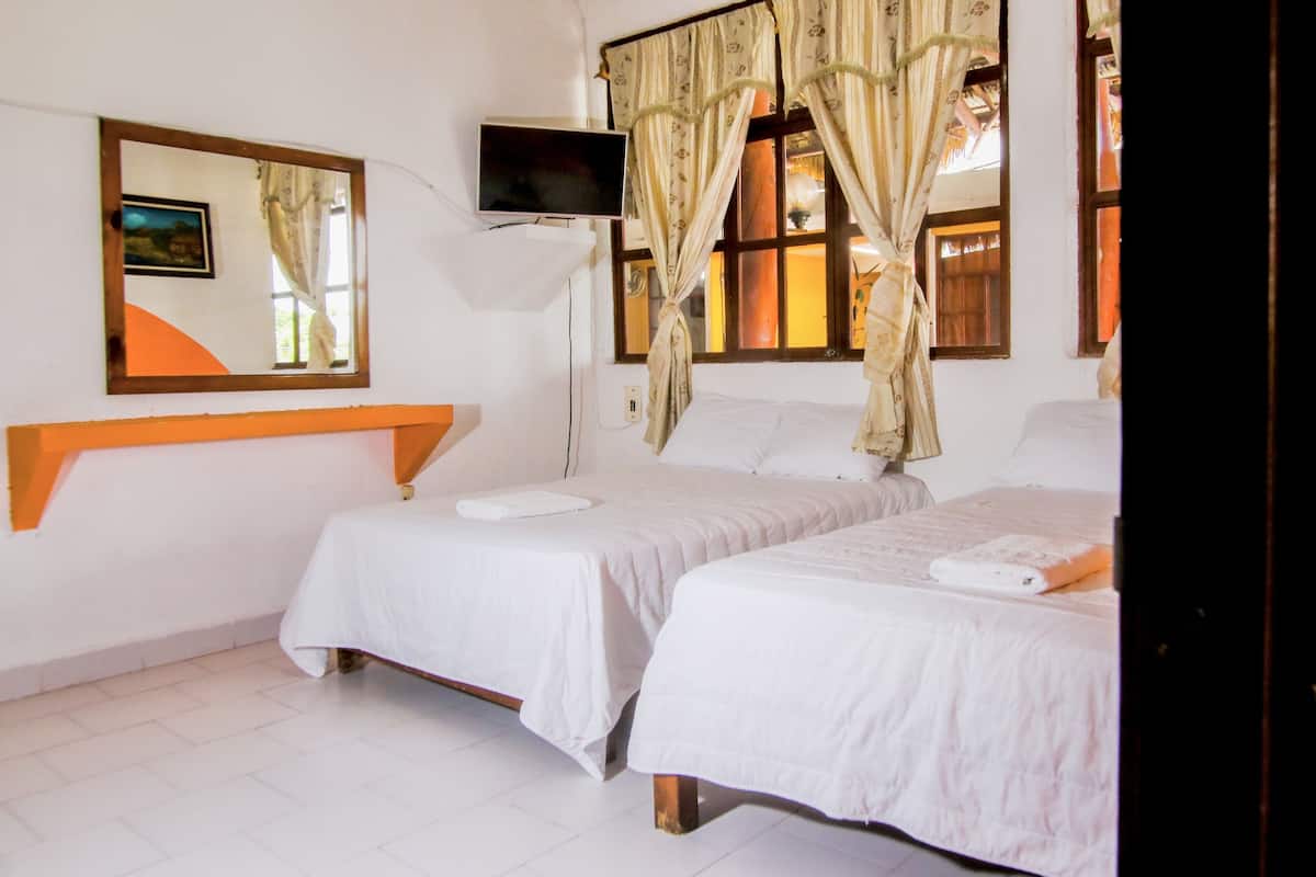 Chambre Familiale | Wi-Fi gratuit, draps fournis
