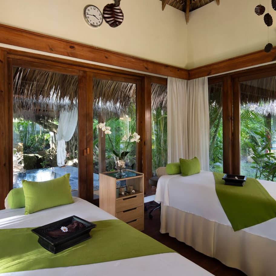 Couples treatment rooms, sauna, hot tub, steam room, body treatments