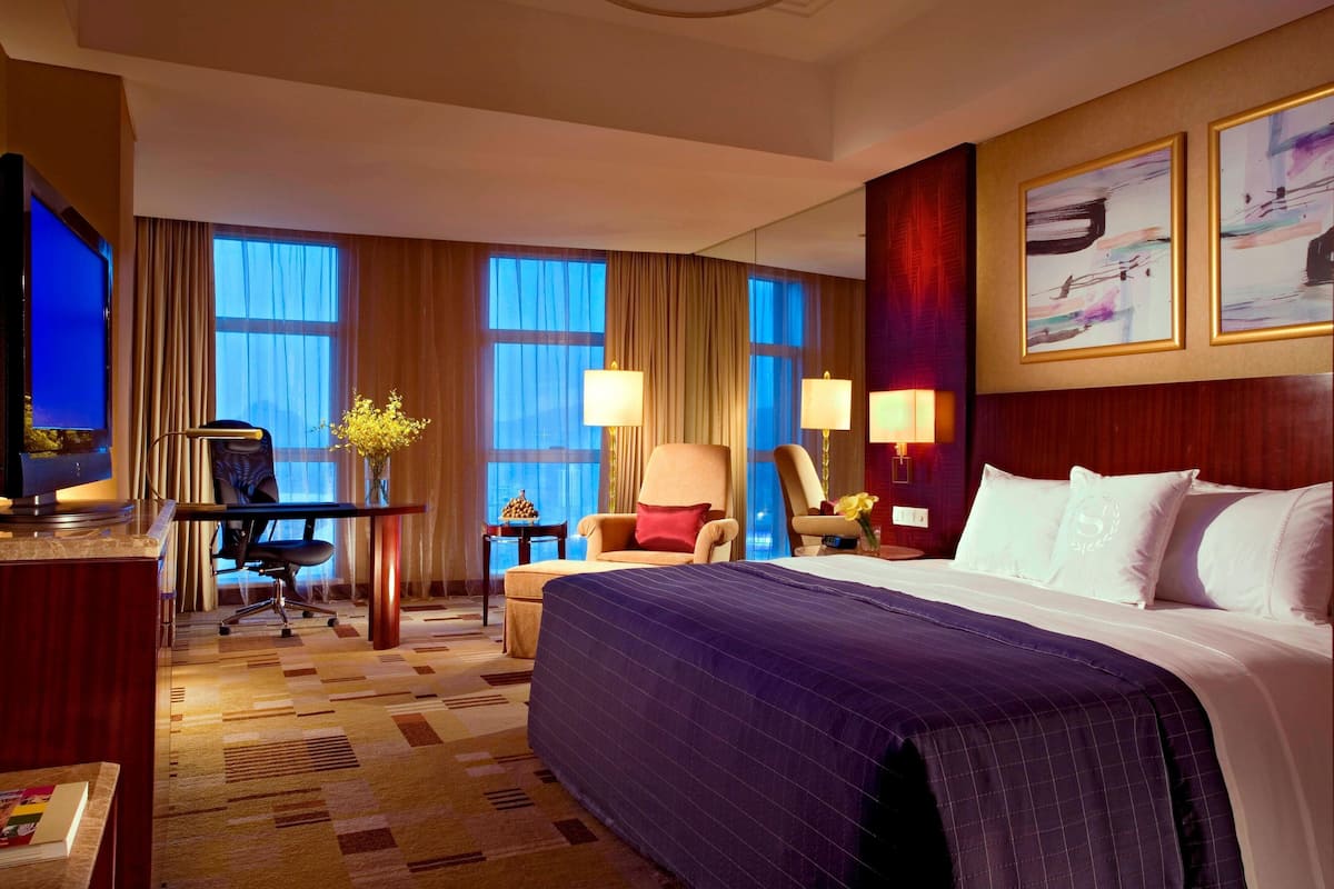 1 bedroom, premium bedding, down duvets, memory-foam beds