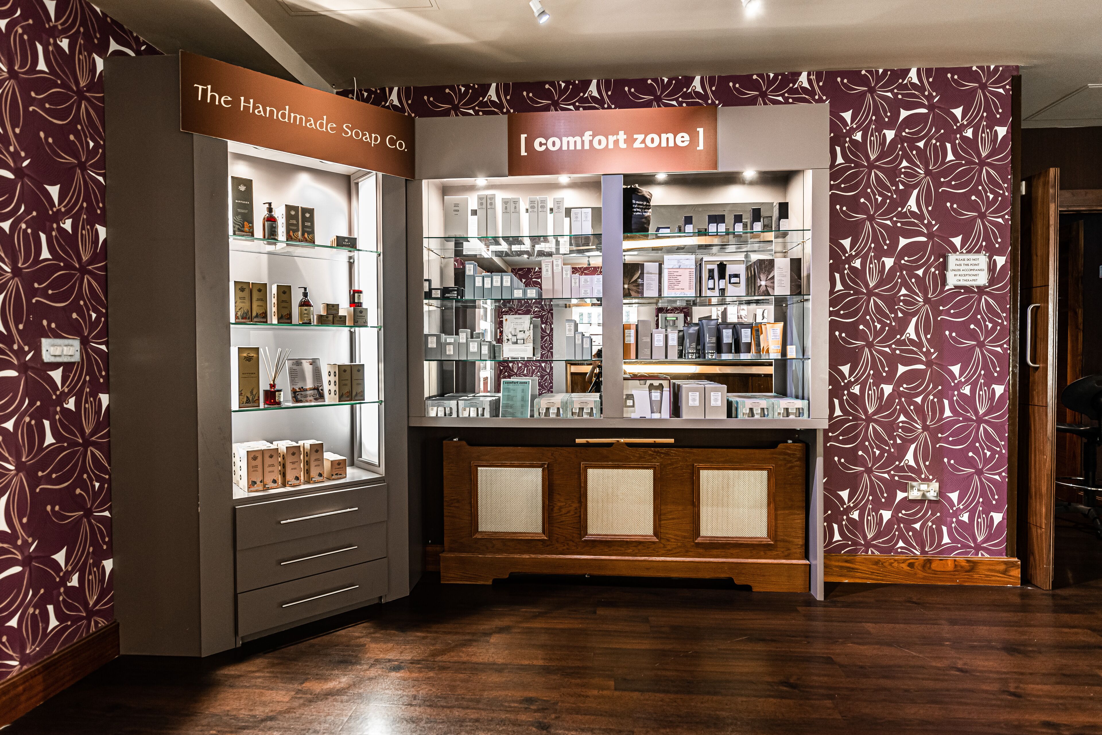 sauna, hot tub, steam room, body treatments, body wraps, body scrubs