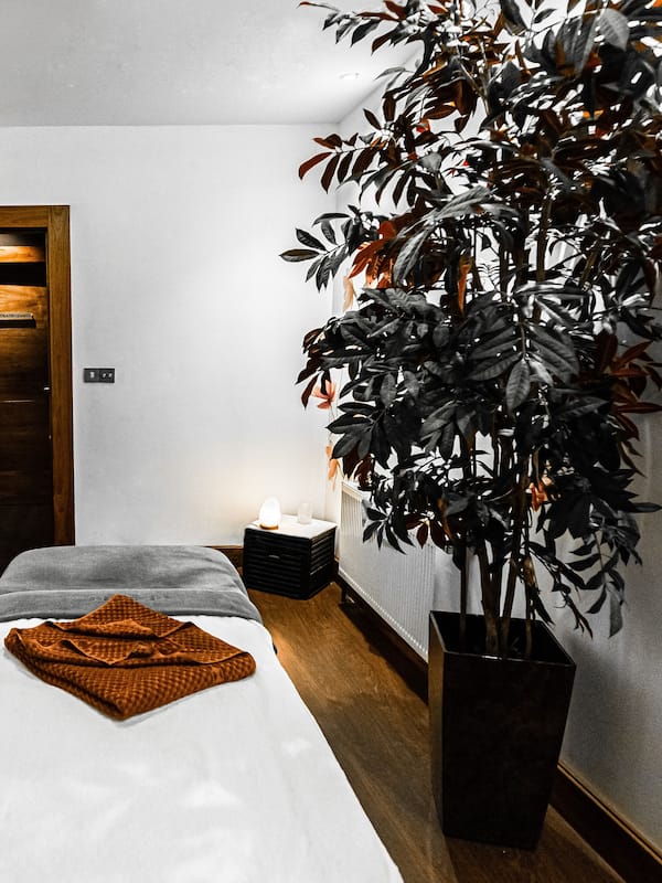 Sauna, vasca idromassaggio, bagno turco, trattamenti per il corpo