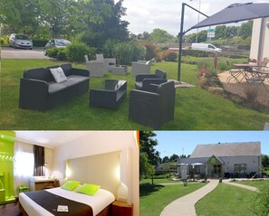 Un hotel con mobiliario de mimbre al aire libre, un dormitorio moderno con cama y escritorio, y un edificio con un sendero.