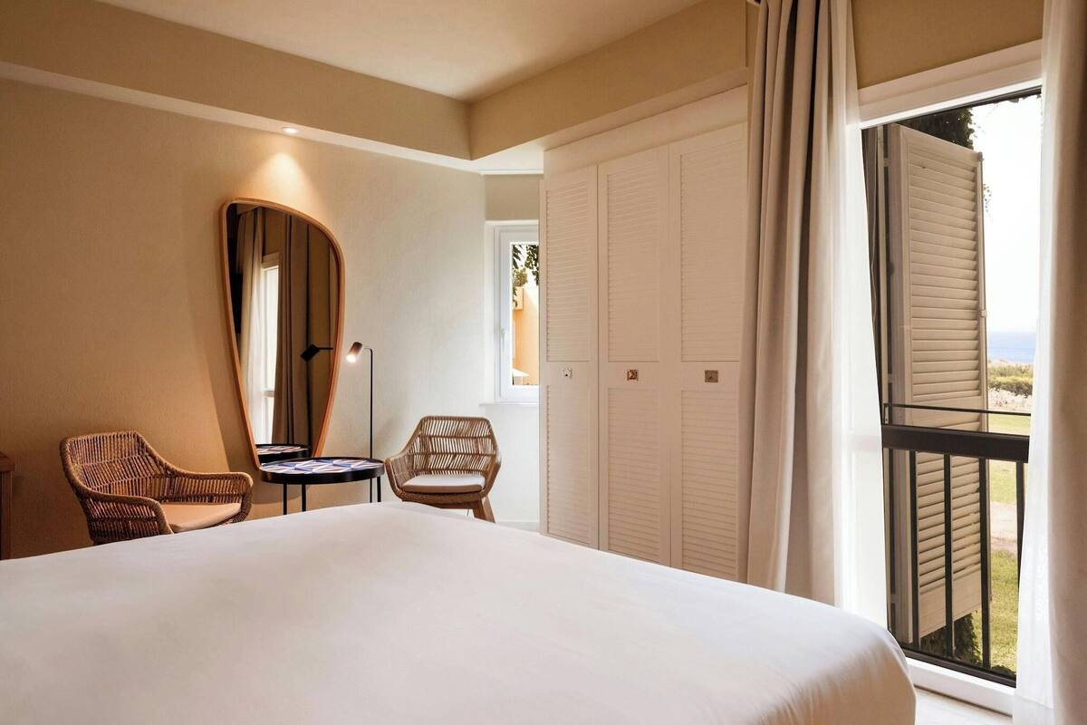 In-room safe, desk, blackout drapes, iron/ironing board