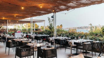5 restaurants, ze serveren er diner