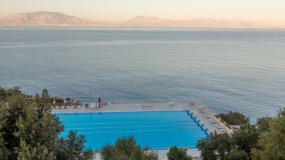Perla del Golfo Resort