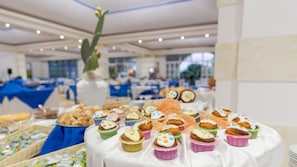 Colazione a buffet inclusa, servita tutte le mattine 