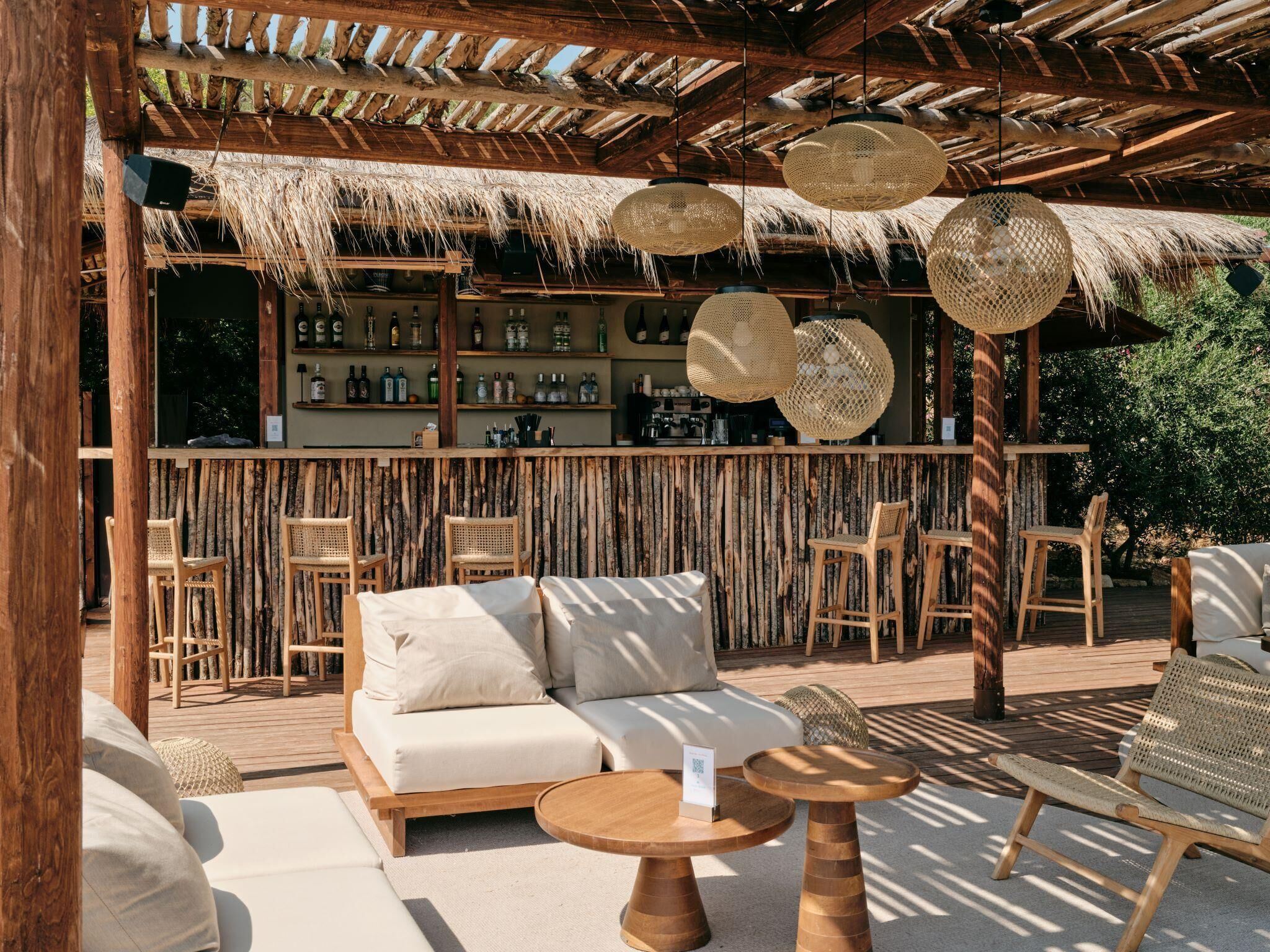 4 Bars/Lounges, Strandbar