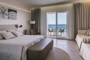 In-room safe, free WiFi, bed sheets