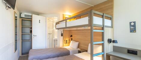 Standard Room, Multiple Beds