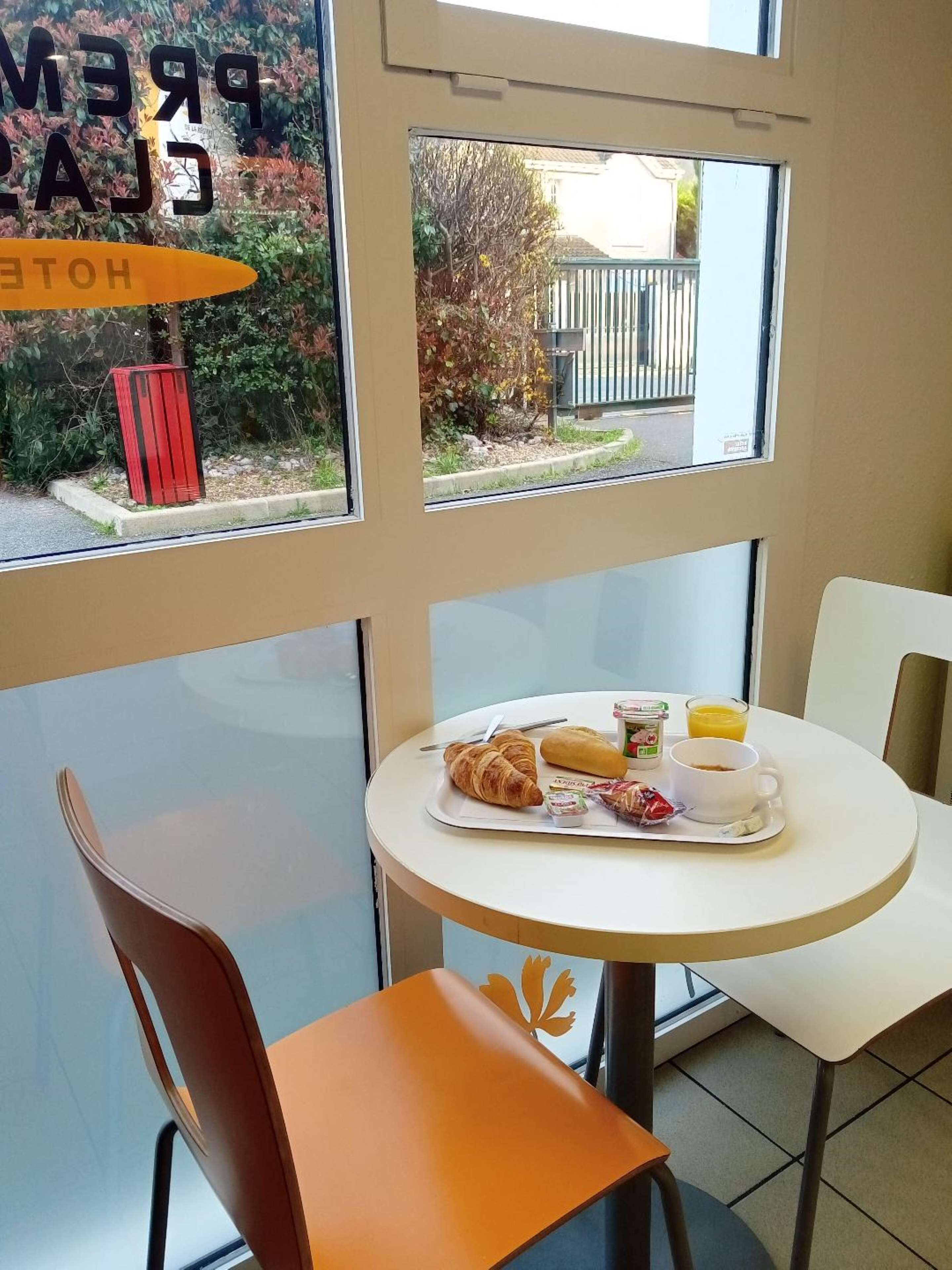 Foto - Premiere Classe Saint Brice Sous Foret