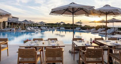 Mangia's Santa Teresa Sardinia, Curio Collection by Hilton