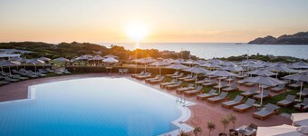 Mangia's Santa Teresa Sardinia, Curio Collection by Hilton