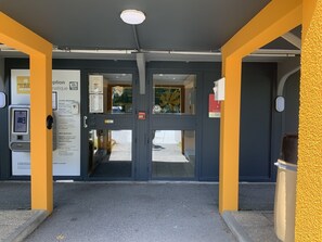 Front of property - Hotel Première Classe Vannes (Vannes)