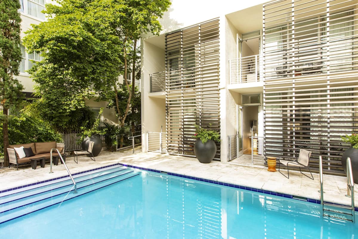 Bungalow, 1 Single Bed, Poolside | Frette Italian sheets, premium bedding, down duvets, pillow-top beds