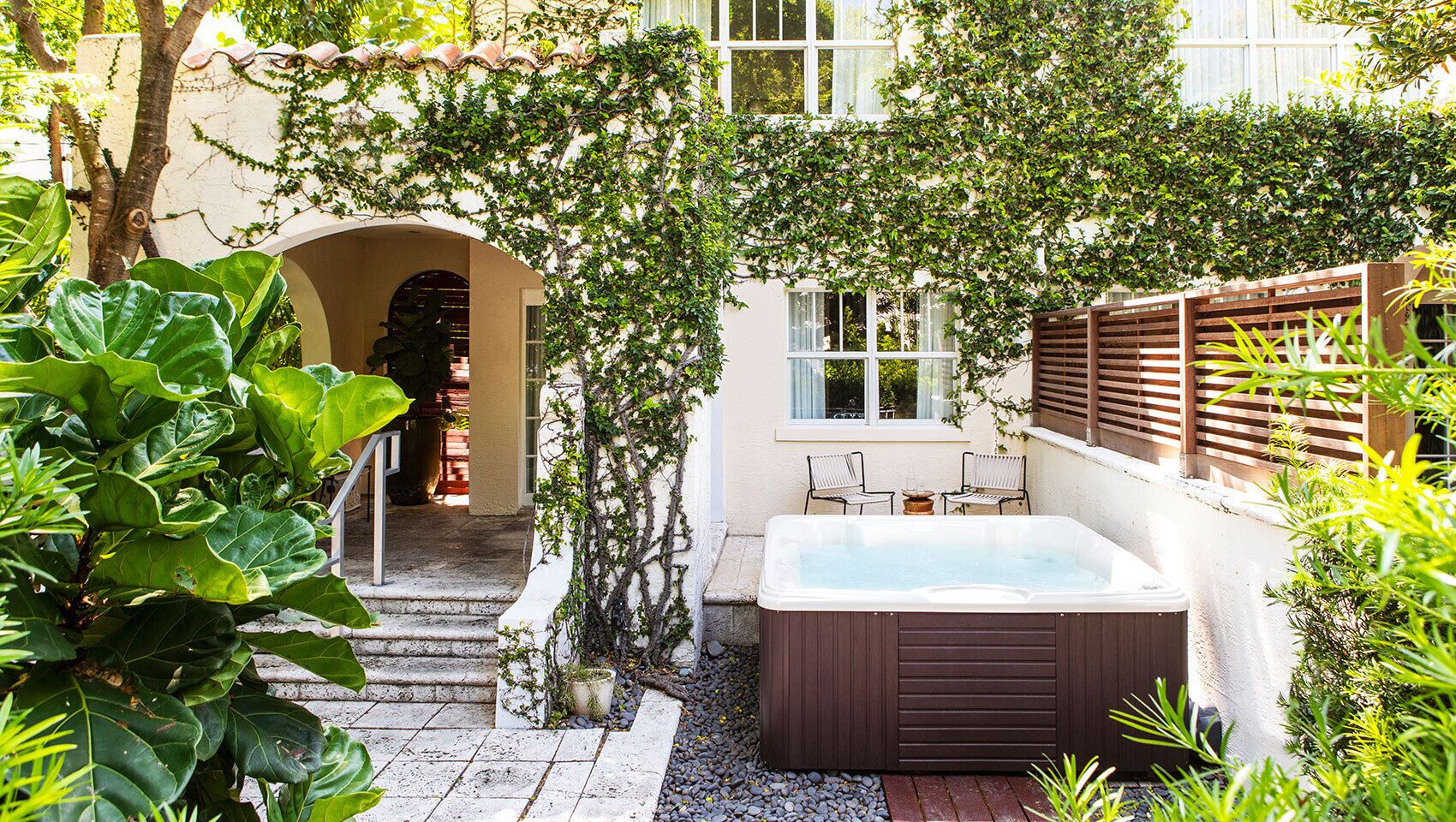 Signature-paritalo, 1 suuri parisänky ja vuodesohva, poreamme | Terassi/patio