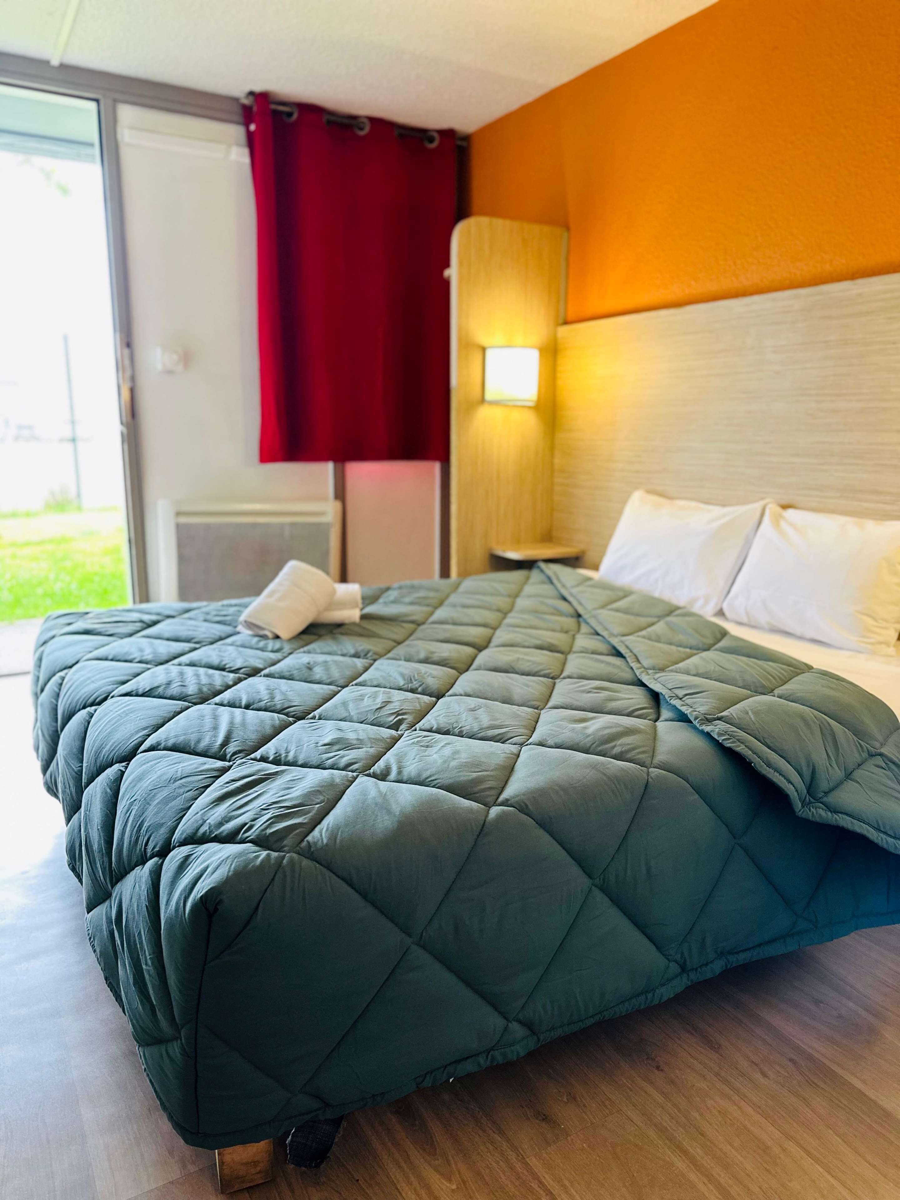 Standard Room, 1 Double Bed | Desk, free WiFi, bed sheets