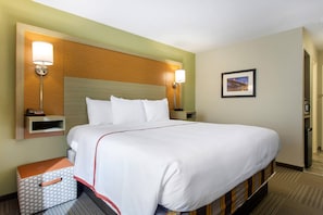 Premium bedding, desk, iron/ironing board, free WiFi - Gallus Stadium Park Inn, an Ascend Collection Hotel (Columbia)