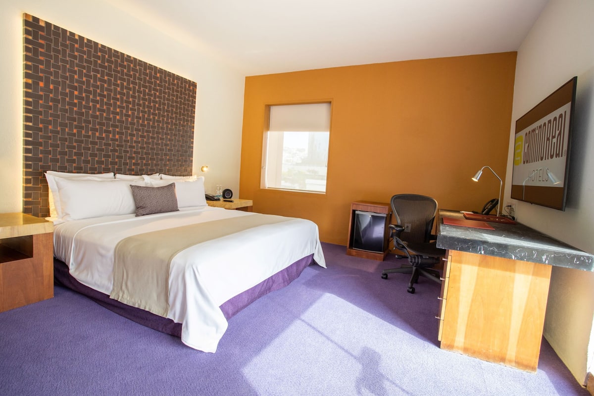 Junior Suite | 1 bedroom, premium bedding, minibar, in-room safe