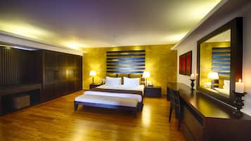 Minibar, in-room safe, individually furnished, desk